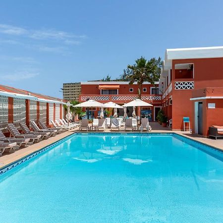 דקר Hotel La Madrague מראה חיצוני תמונה