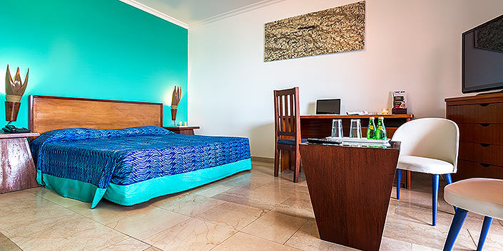 דקר Hotel La Madrague מראה חיצוני תמונה