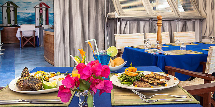 דקר Hotel La Madrague מראה חיצוני תמונה