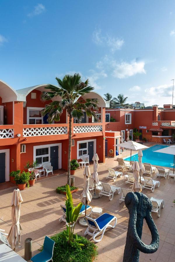 דקר Hotel La Madrague מראה חיצוני תמונה