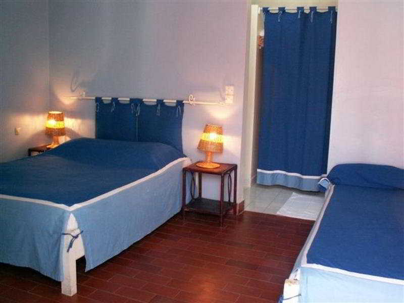 דקר Hotel La Madrague מראה חיצוני תמונה